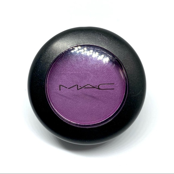 MAC Eyeshadow “Vibrant Grape” NWOB Limited Edition - Picture 5 of 7